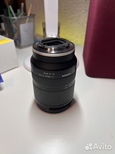 Объектив Tamron 17-28 mm f/2.8 Di III RDX