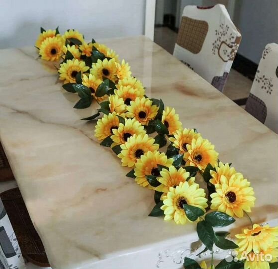 Лиана с цветами ромашки искусственная декор, 2.1 м