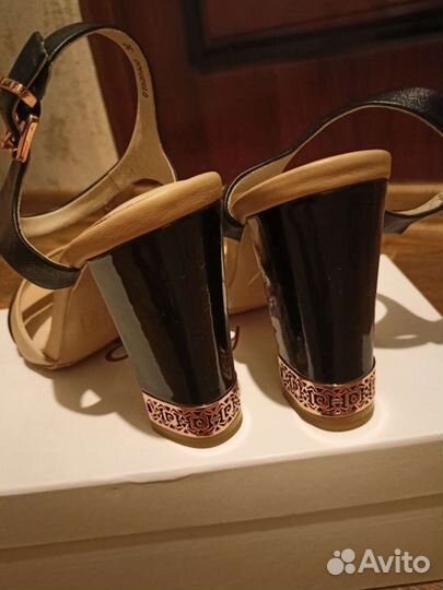 Босоножки женские 36 размер новые