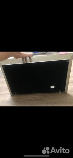 Зеркало настенное в раме