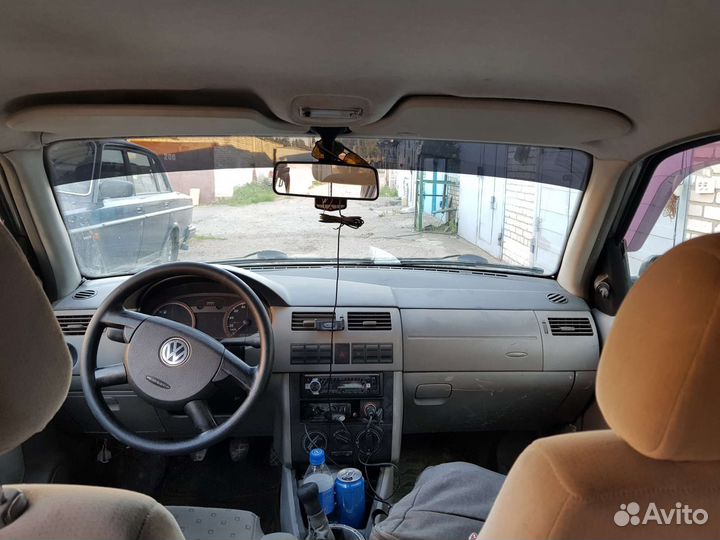 Volkswagen Pointer 1.0 МТ, 2004, битый, 231 290 км