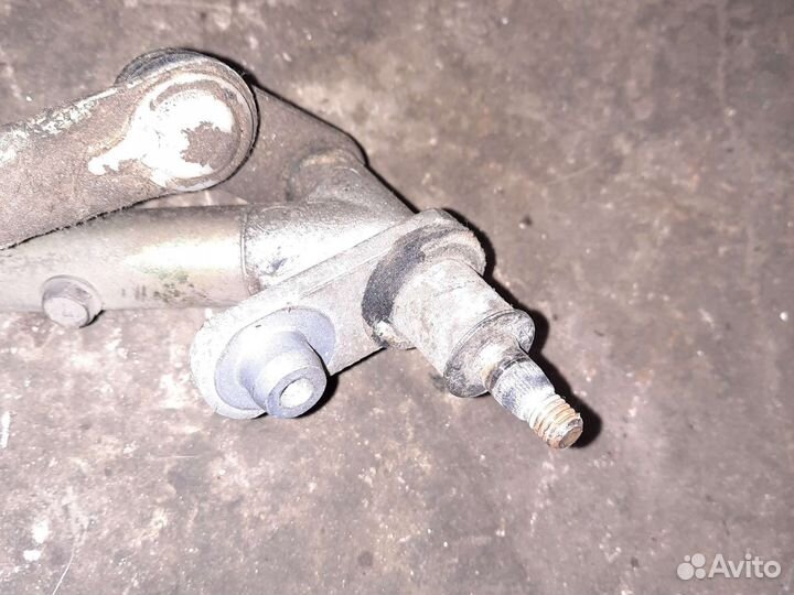 Трапеция дворников saab 9000