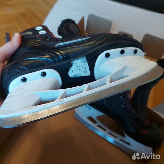 Хоккейные коньки bauer ns yah 12