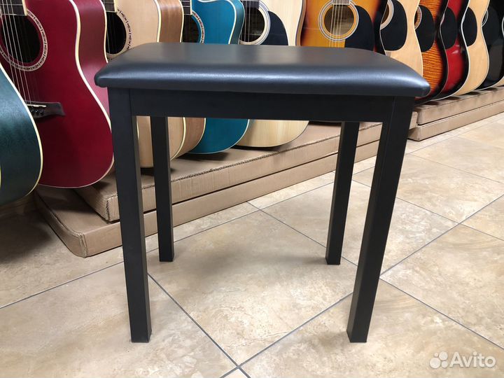 Банкетка для клавишных инструментов