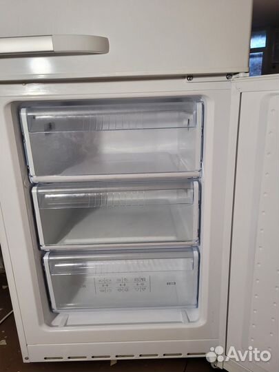 Холодильник Bosch KGV33Z35/03