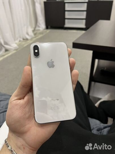 iPhone X, 64 ГБ