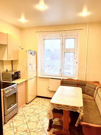 2-к. квартира, 55 м², 9/9 эт.