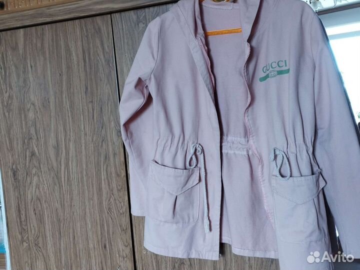 Ветровка женская, куртка