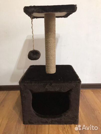 Когтеточка с домиком для котика