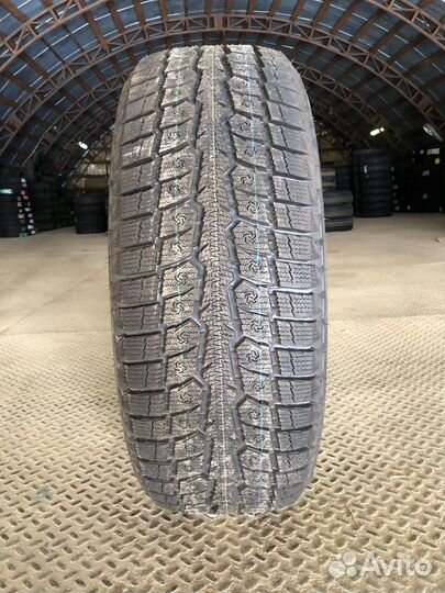 Toyo Observe GSi-6 LS 235/55 R20 102H