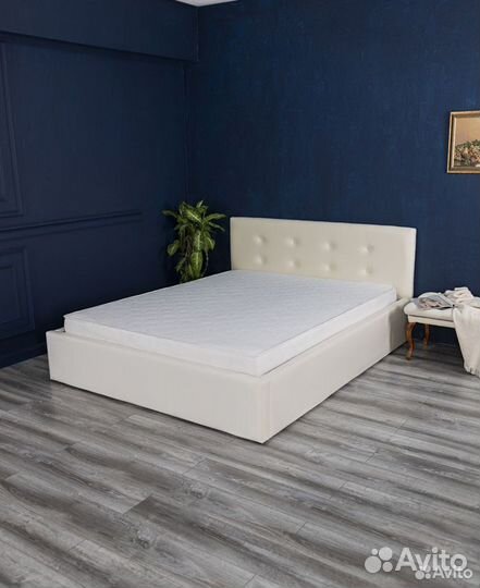 Кровать с матрасом 140х200 новая Роза