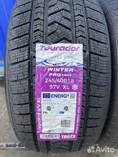 Tourador Winter Pro TSU1 245/40 R18 и 265/35 R18