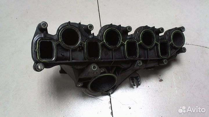 Коллектор впускной Volkswagen Amarok, 2013