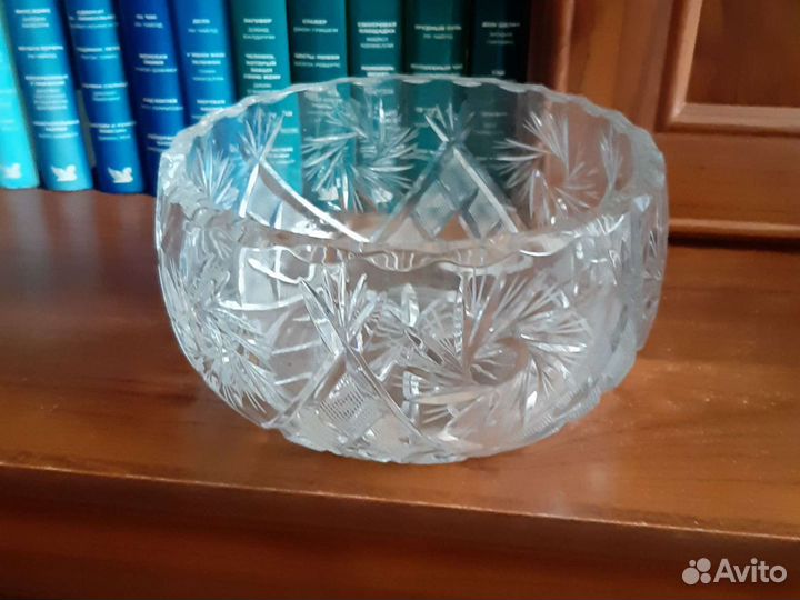 Хрустальная ваза