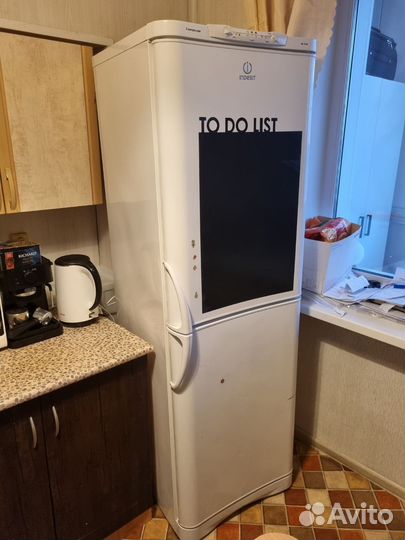 Холодильник indesit c236nfg.016