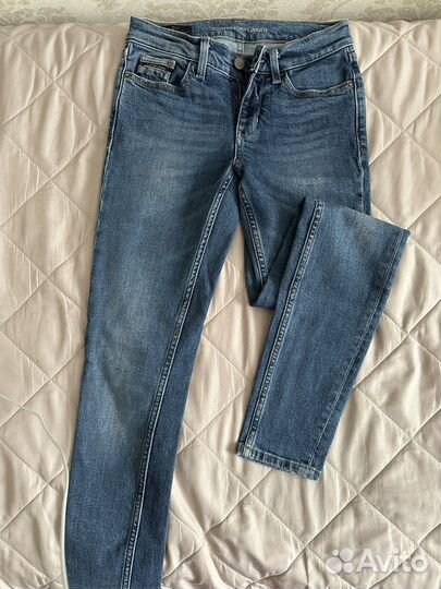 Джинсы Calvin Klein