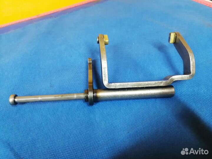 Вилка пятой передачи МКПП Шкода Октавия А5