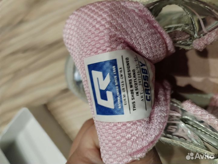 Кроссовки для девочки