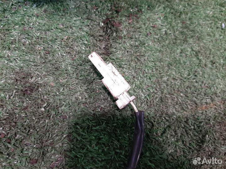 Кулак задний правый Lexus GS 450H 2007