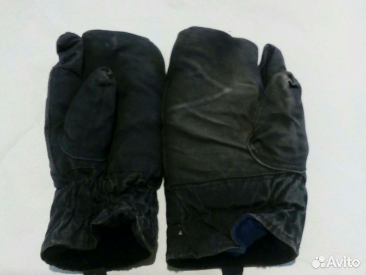 Зимние трехпалые рукавицы