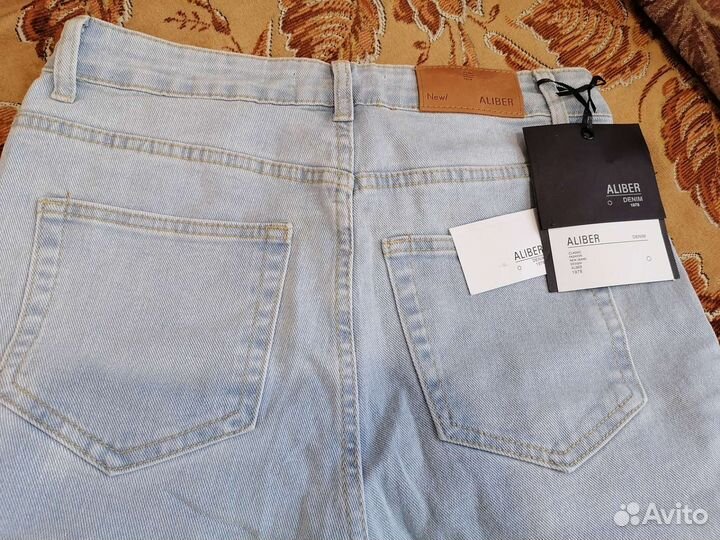 Джинсы женские