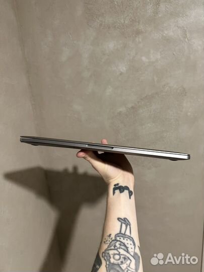 MacBook Pro 13 i5 16/512