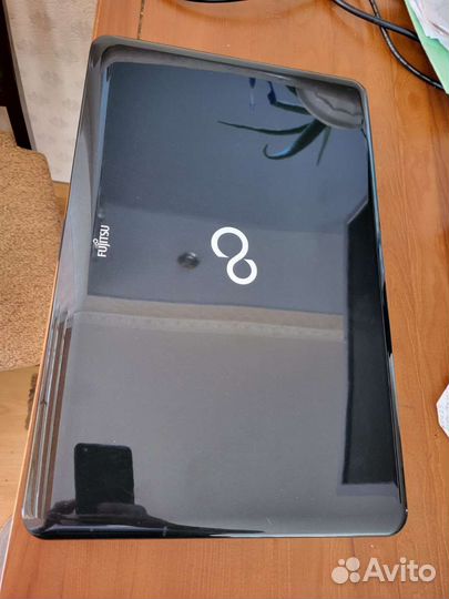 Ноутбук большой 18.4 дюйма