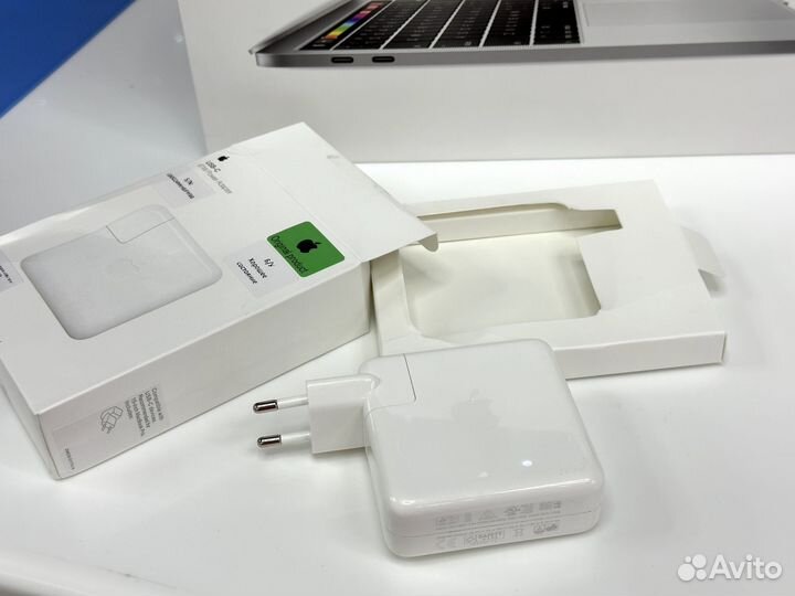 Блок питания Apple USB-C 61W оригинал для MacBook