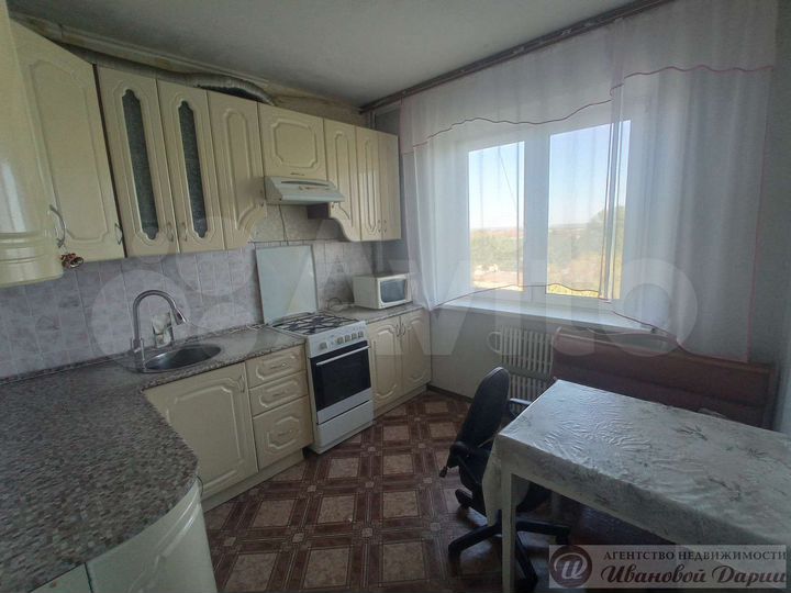 2-к. квартира, 53,8 м², 8/10 эт.