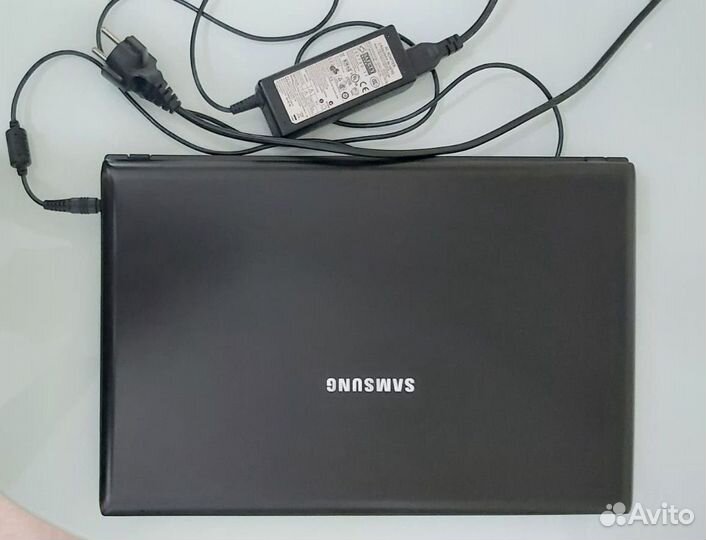 Ноутбук samsung NP-R519-JS02RU