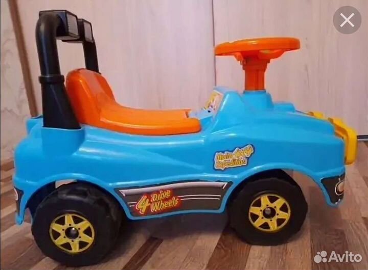 Машинка каталка толокар