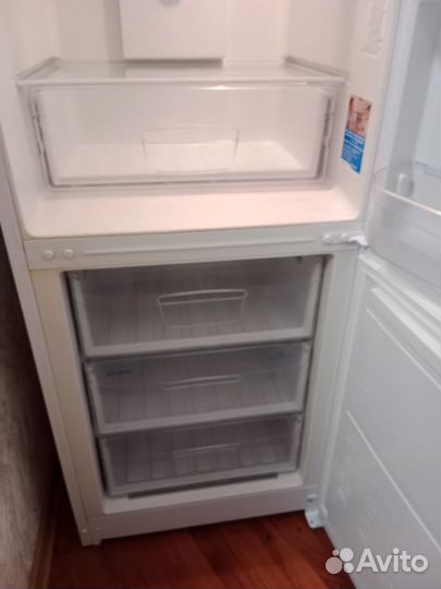 Холодильник