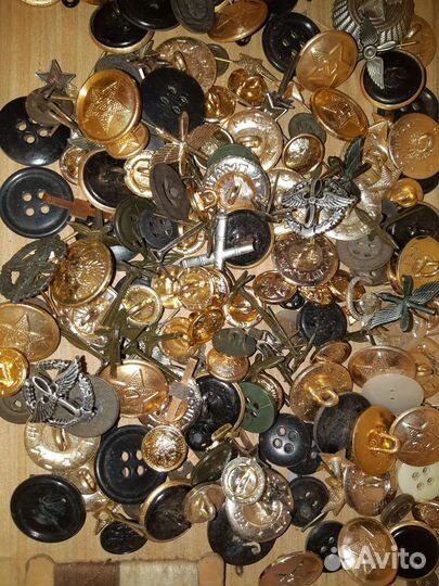 Погоны, шевроны