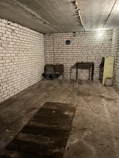 Гараж, > 30 м²