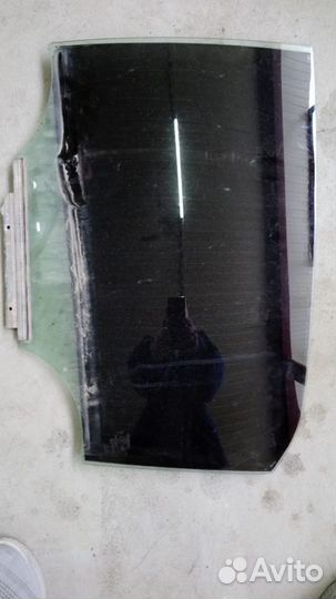 Стекло задней двери Toyota Corolla E150