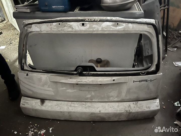Крышка багажника HR-V