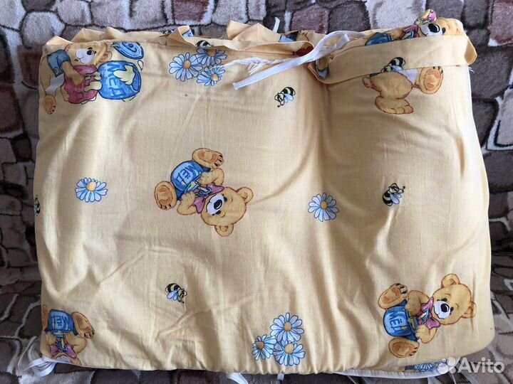 Бортики на детскую кроватку