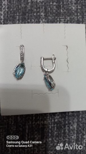 Серебряные серьги с топазом