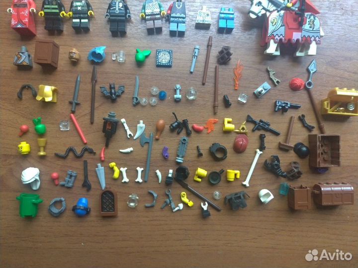 Фигурки lego разные