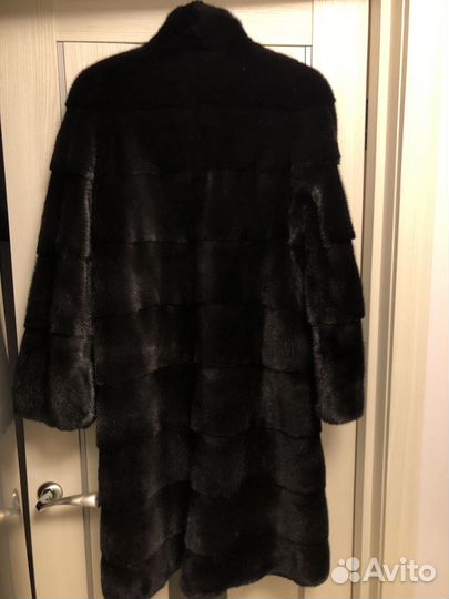 Шуба норковая 44-46 до колена