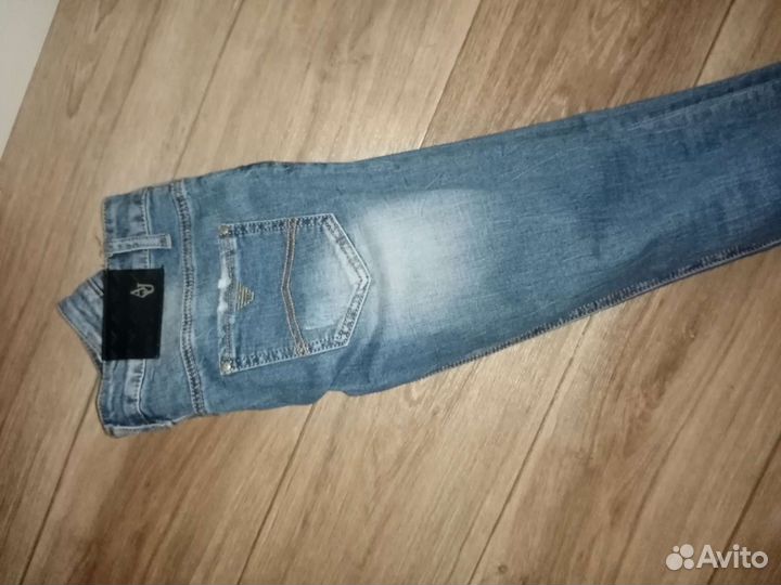 Джинсы женские