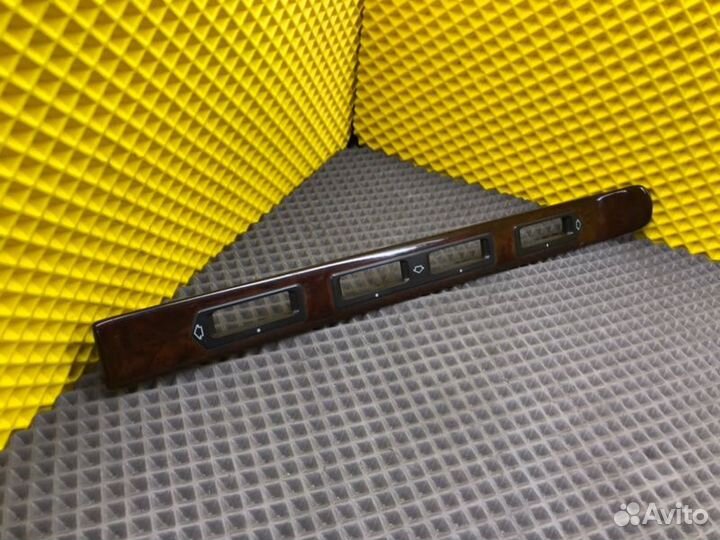 Накладка торпедо Mercedes-Benz S-Class W140