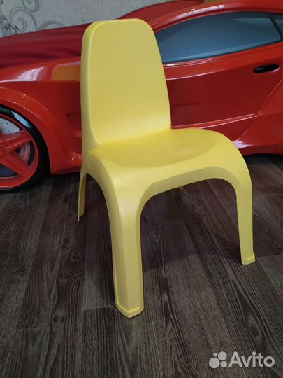Детский стол и стул