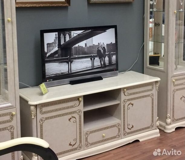 Тв тумба стенд Роза