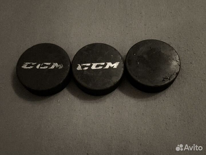 Шайба хоккейная ccm