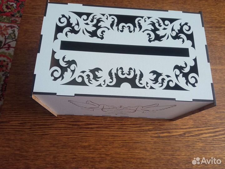 Свадебный сундук для денег