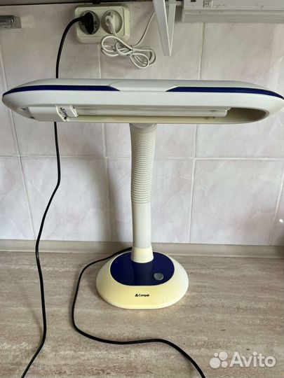 Лампа настольная