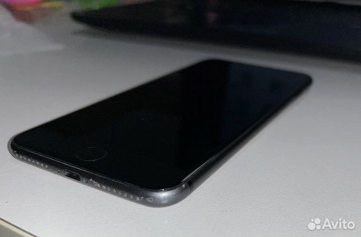 iPhone 8 Plus, 256 ГБ