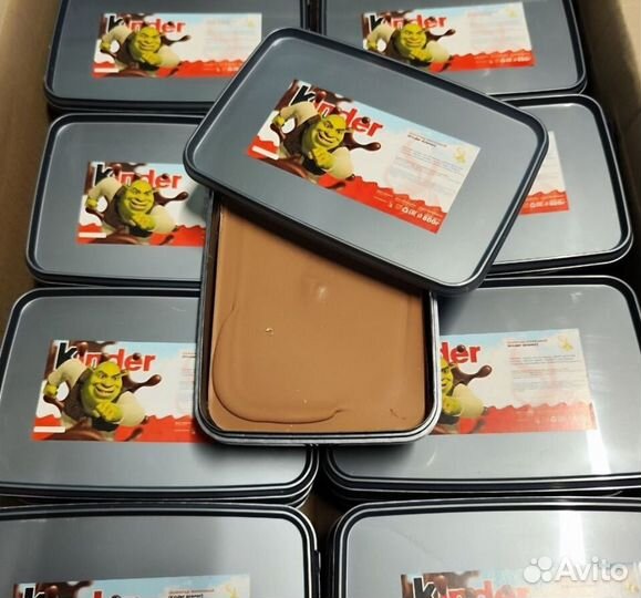 Шоколад и пасты Kinder Nutella в контейнерах