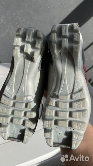 Лыжные ботинки